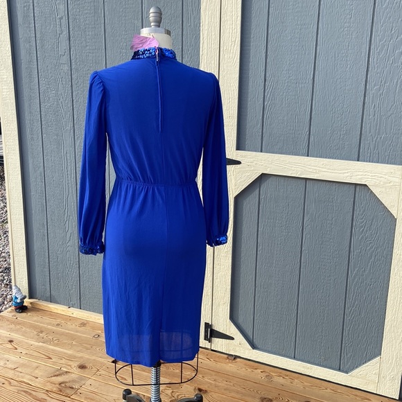 Blue 1970s long sleeve dress with sequins on collar. Size small medium - Picture 3 of 3